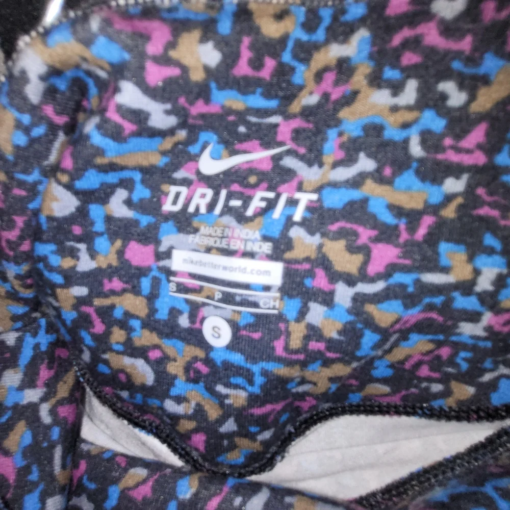 Nike Dri-Fit Camo Capris Leggings